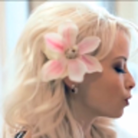 Meet your Posher, Curious - Picture 1 of 1